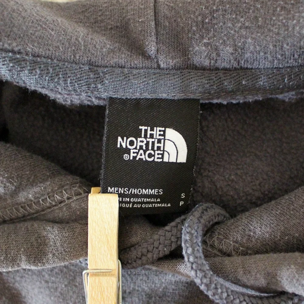 The North Face Hoodie Mens Small Gray Graphic Pullover Kangaroo Pocket *FLAWS